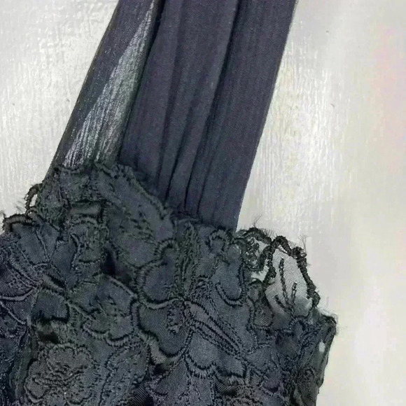 Women’s Silk, Lacey Nicole Miller Black Dress Size  8 - Picture 9 of 16